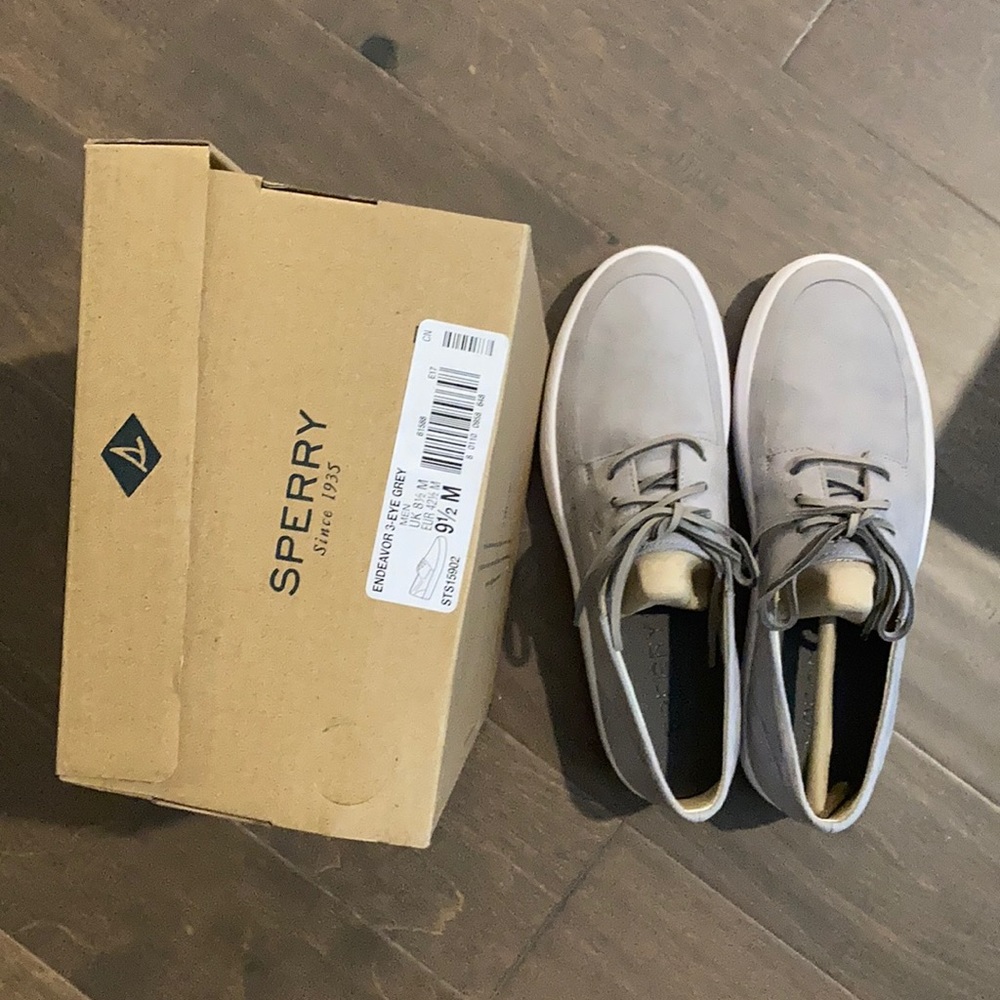 Brand new Sperry Endeavor 3 sneakers in Eye Grey